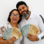 Vereadora que paga de santa em Obidos, é acusada de receber propina do prefeito de oriximima, para atacar adversários políticos.